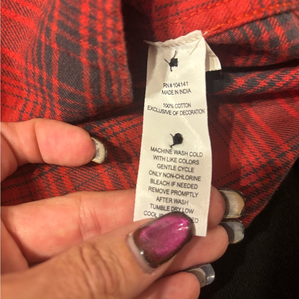 Alpine Design Women’s Red Plaid Button-Up Shirt XS - Picture 4 of 4